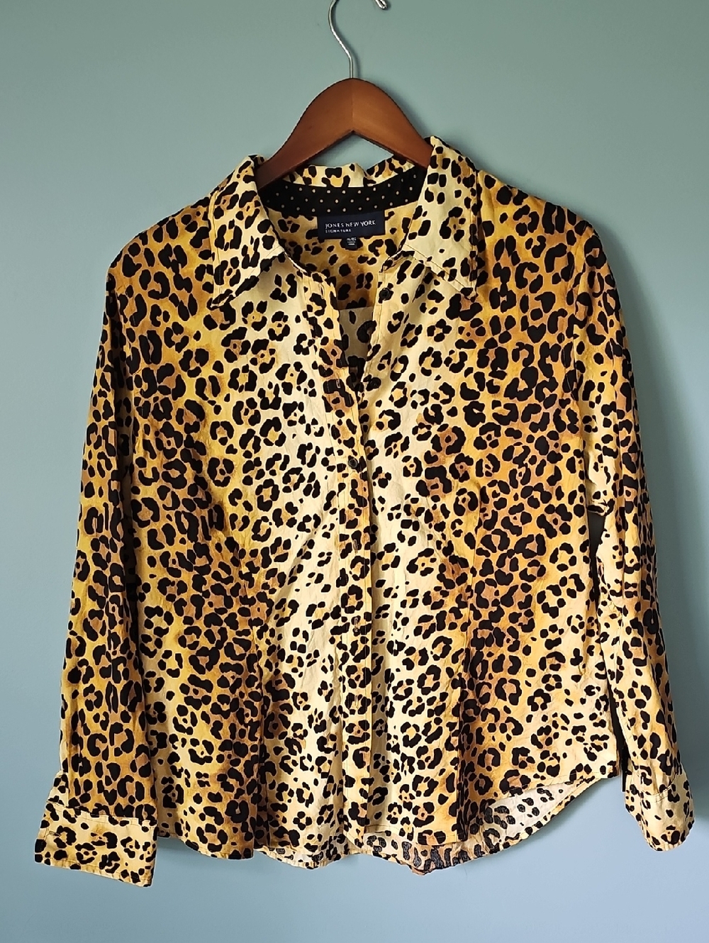 Jones New York Signature Leopard Print Shirt XL Contrast Cuff 100% Cotton